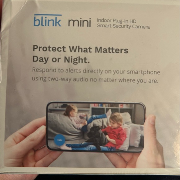 Amazon Blink Mini Indoor Plug-In HD Smart Security Camera - White - Picture 3 of 6